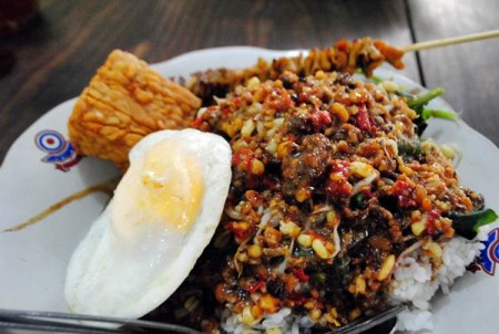 Tempat Makan Di Jogja Yang Enak Dan Murah sego pecel