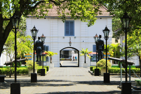 Menyusuri Sejarah Bangsa Dari Benteng Vredeburg Halaman Depan