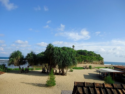 Pantai Drini Gunung Kidul, Glamournya Keindahan Pantai