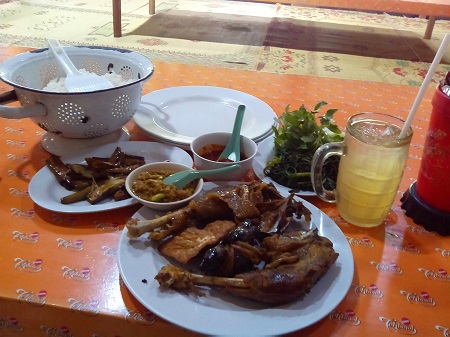 Kuliner Jogja, Ayam Goreng Mbah Cemplung