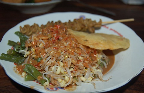 Pecel Bu Is, Wisata Kuliner Jogja Pagi Hari