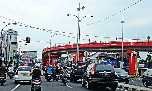 Telusuri Ragamnya Kuliner Jogja di Bawah Fly over Janti