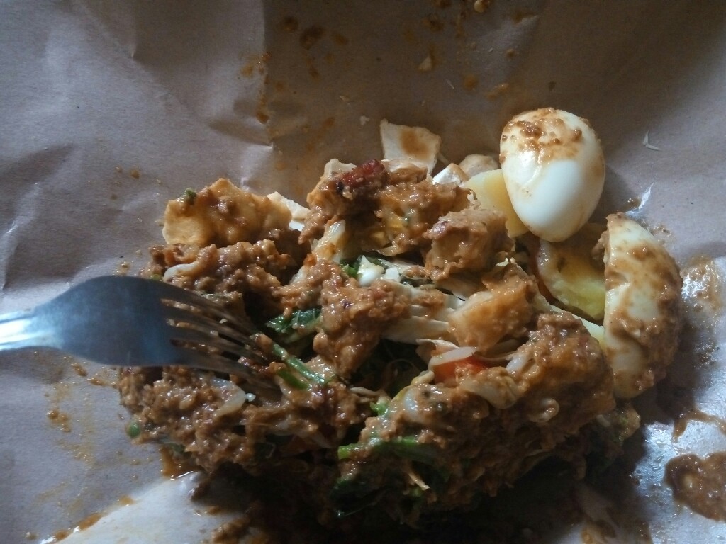 Lotek Legendaris Mbak Umi Karanggayam, Kuliner Jogja Mblusuk