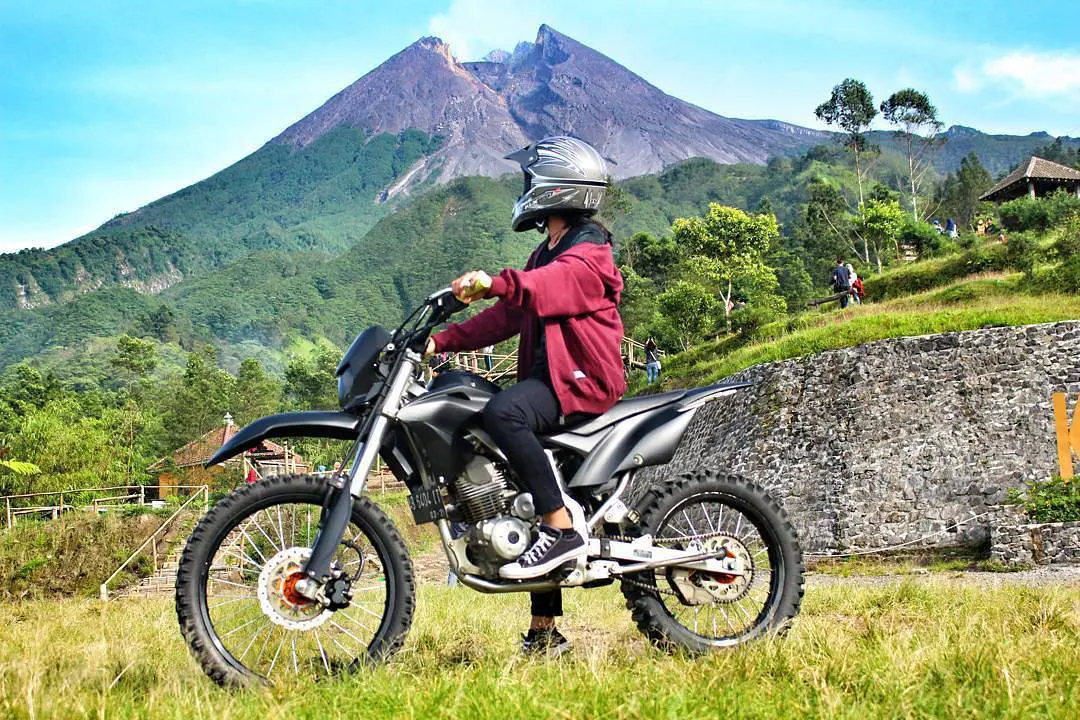 3 Tempat Hits Yogyakarta Untuk Anda Yang Ingin Melihat Dari Atas Bukit