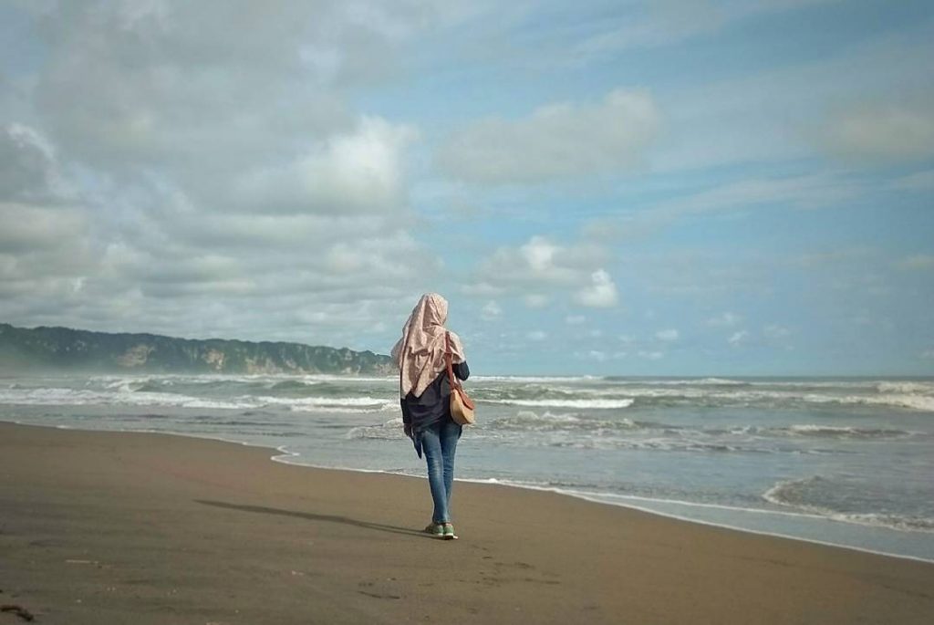 Pantai Pelangi Bantul Yang Akan Membuat Liburan Anda Semakin Mantap