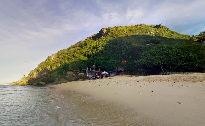 Pantai Pok Tunggal: Lebih Dekat Dengan Indahnya Alam Gunungkidul