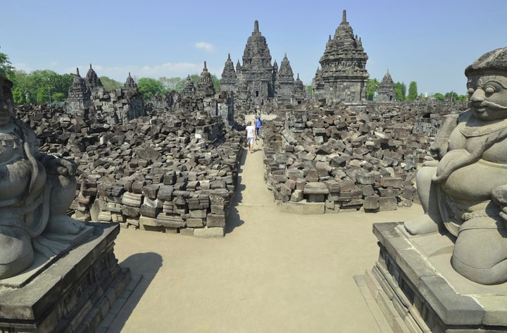 Candi Sewu Prambanan: Dari Legenda Roro Jonggrang, Demi Menolak