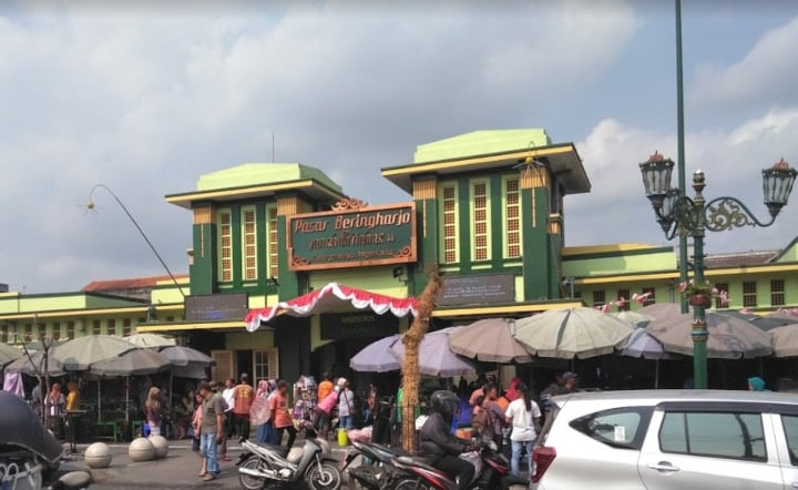 Destinasi Wisata di Jogja Pasar Beringharjo Yogyakarta: Tempatnya Borong Oleh-oleh Murah