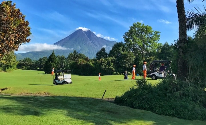 Merapi Golf Club: Menikmati Pesona Alam, Sekaligus Rekreasi Bisnis