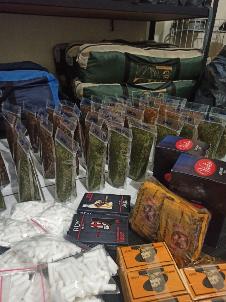 ready banyak tembakau linting terdekat