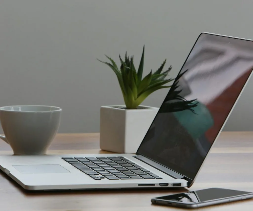 Tempat Sewa Laptop di Jogja | BukaLaptop, Terpercaya & Berkualitas